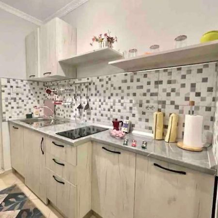 Nice Central Apartment In Tirana City Buitenkant foto