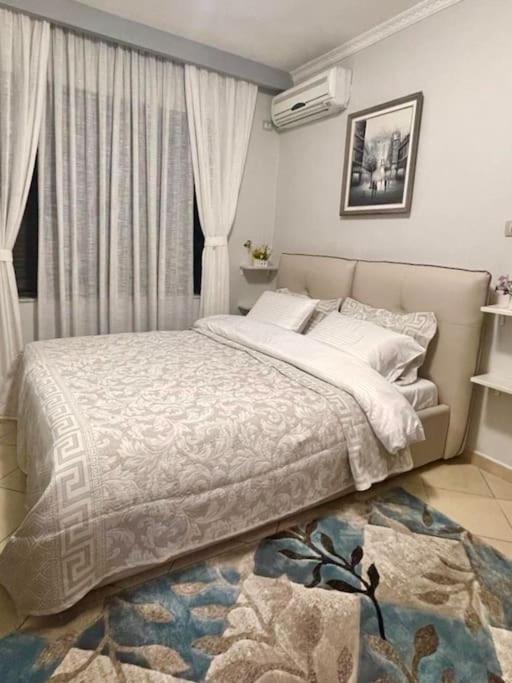 Nice Central Apartment In Tirana City Buitenkant foto